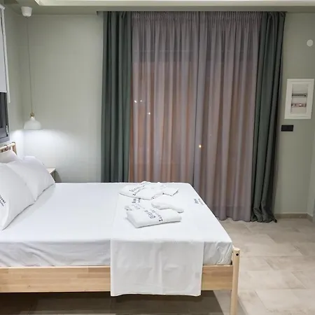 Oisymi Luxury * Néa Péramos