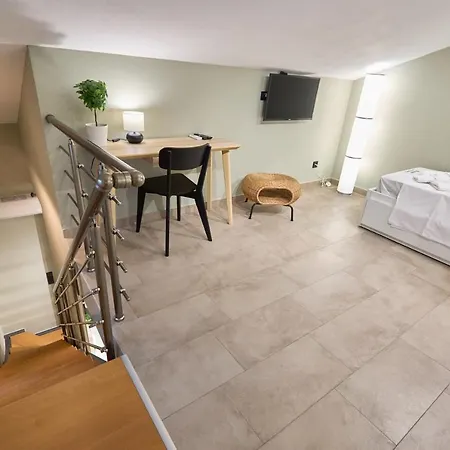 Oisymi Luxury * Néa Péramos