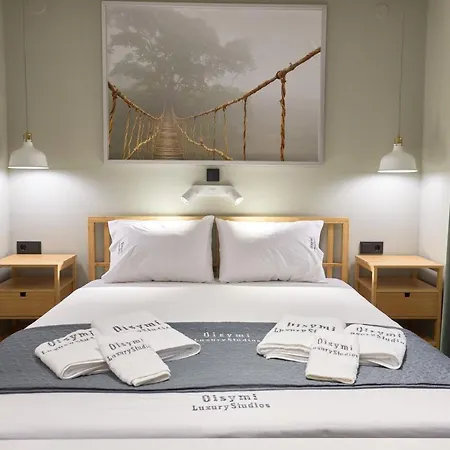 アパート Oisymi Luxury Néa Péramos