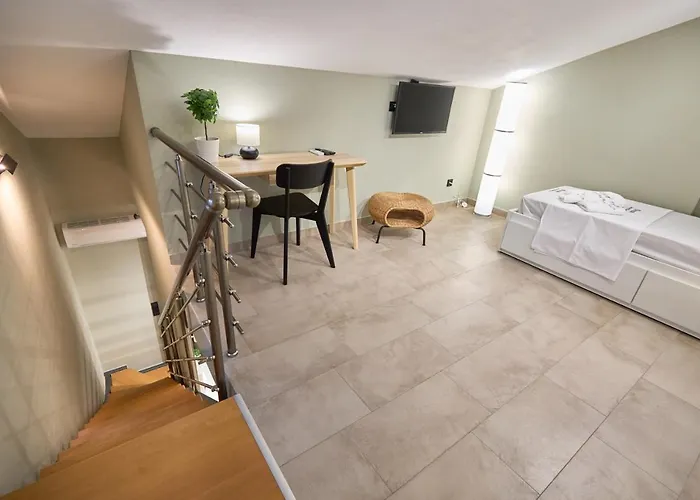 Oisymi Luxury * Néa Péramos