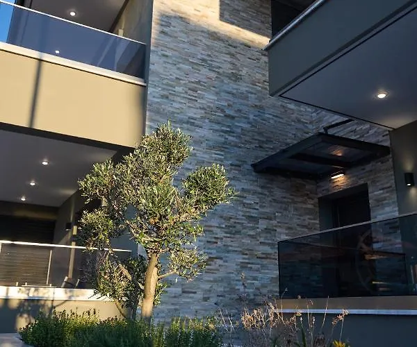 Oisymi Luxury 公寓