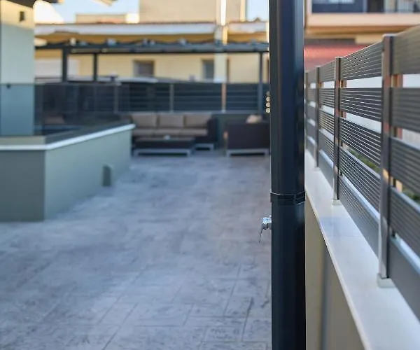 Oisymi Luxury * Néa Péramos